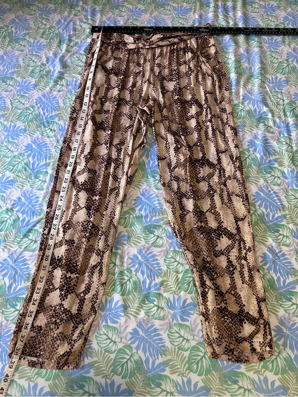 Justice Girls Snakeskin Print Rayon Pants Size 18 NWT